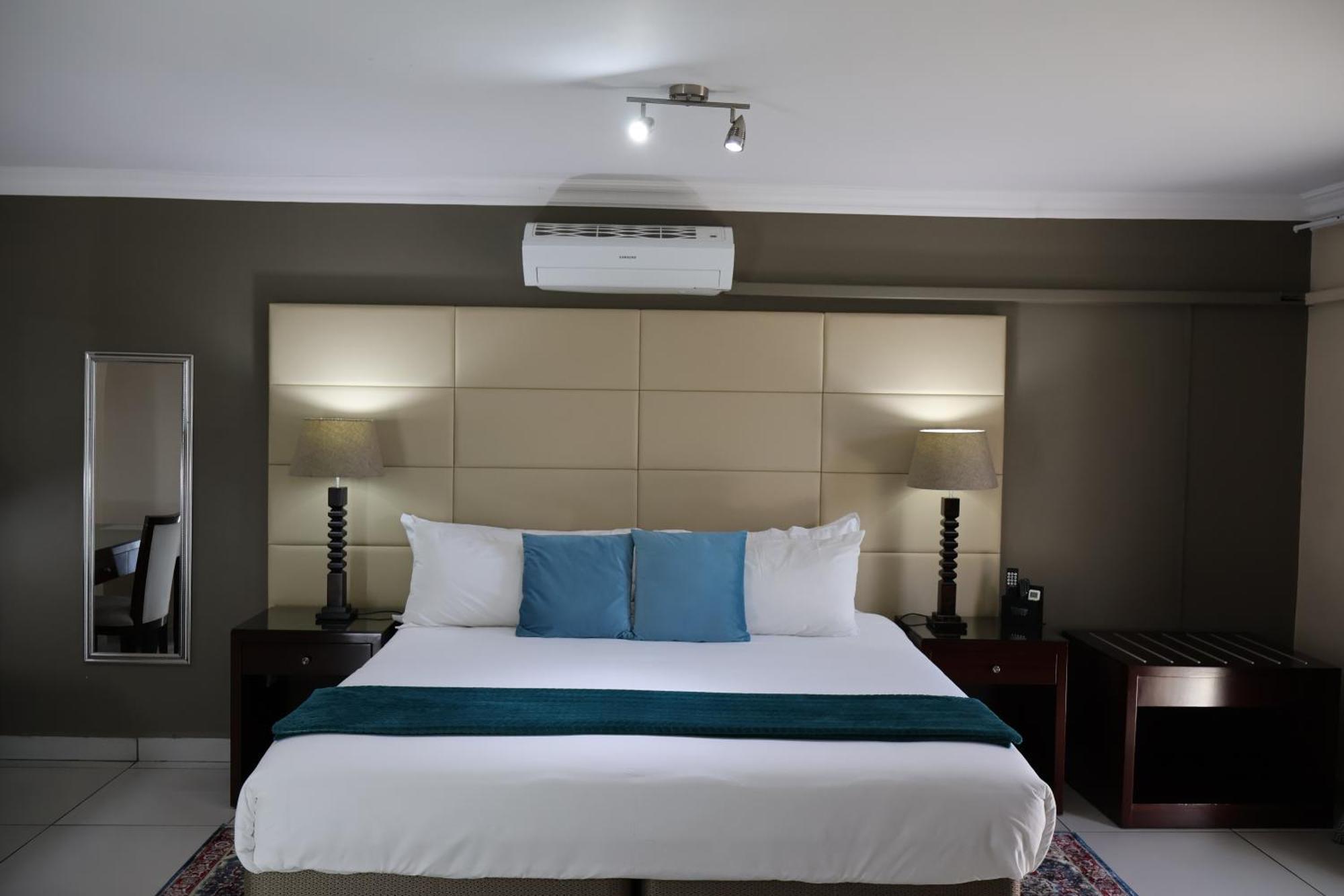 Airport Gardens Boutique Hotel Boksburg Luaran gambar