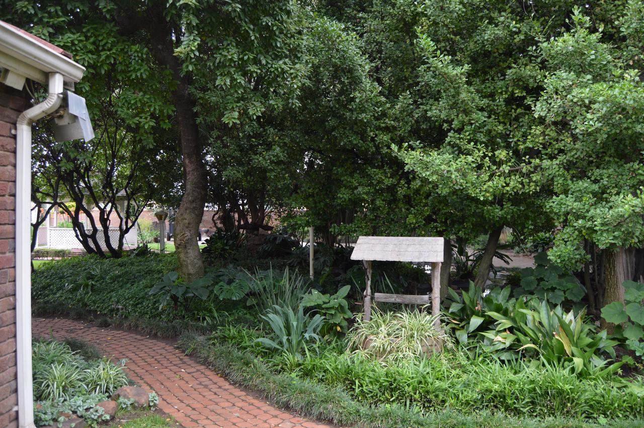 Airport Gardens Boutique Hotel Boksburg Luaran gambar