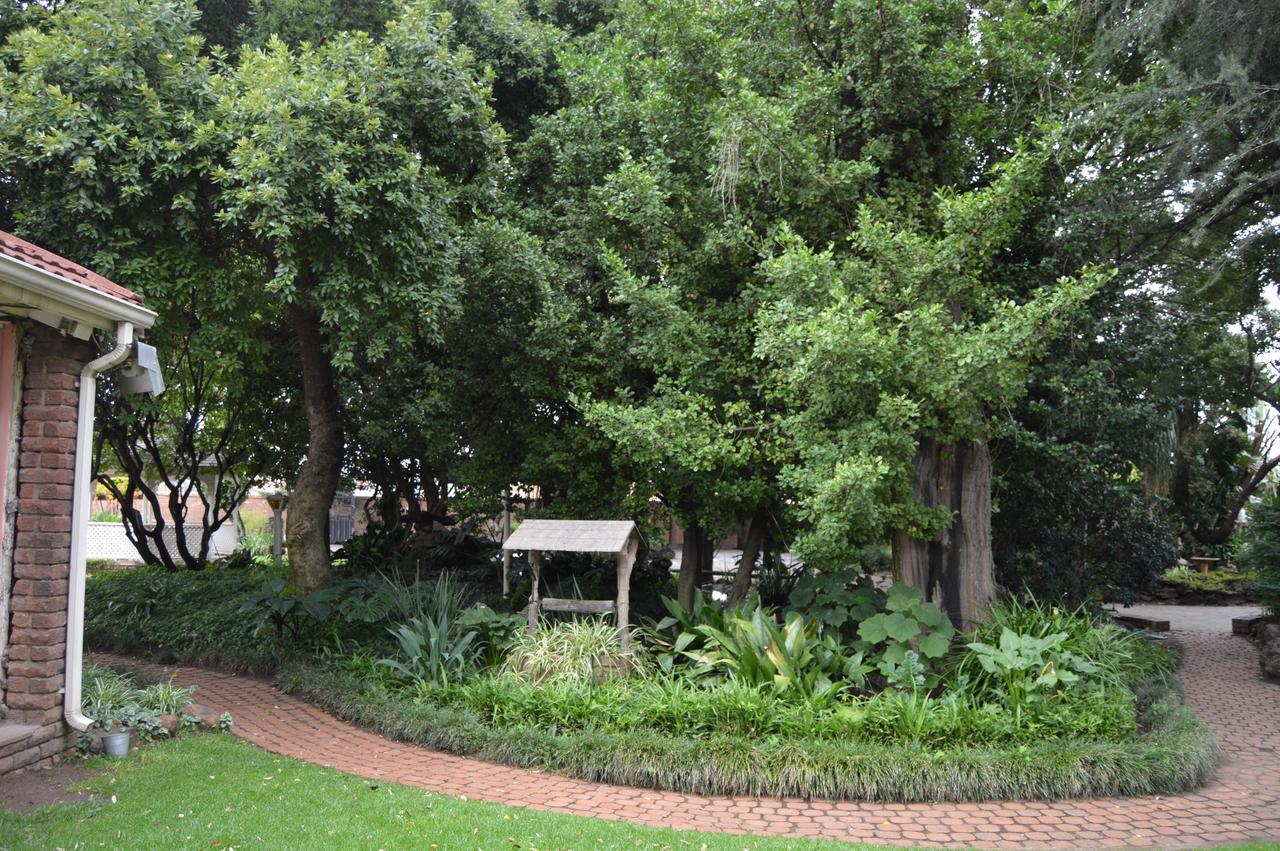 Airport Gardens Boutique Hotel Boksburg Luaran gambar