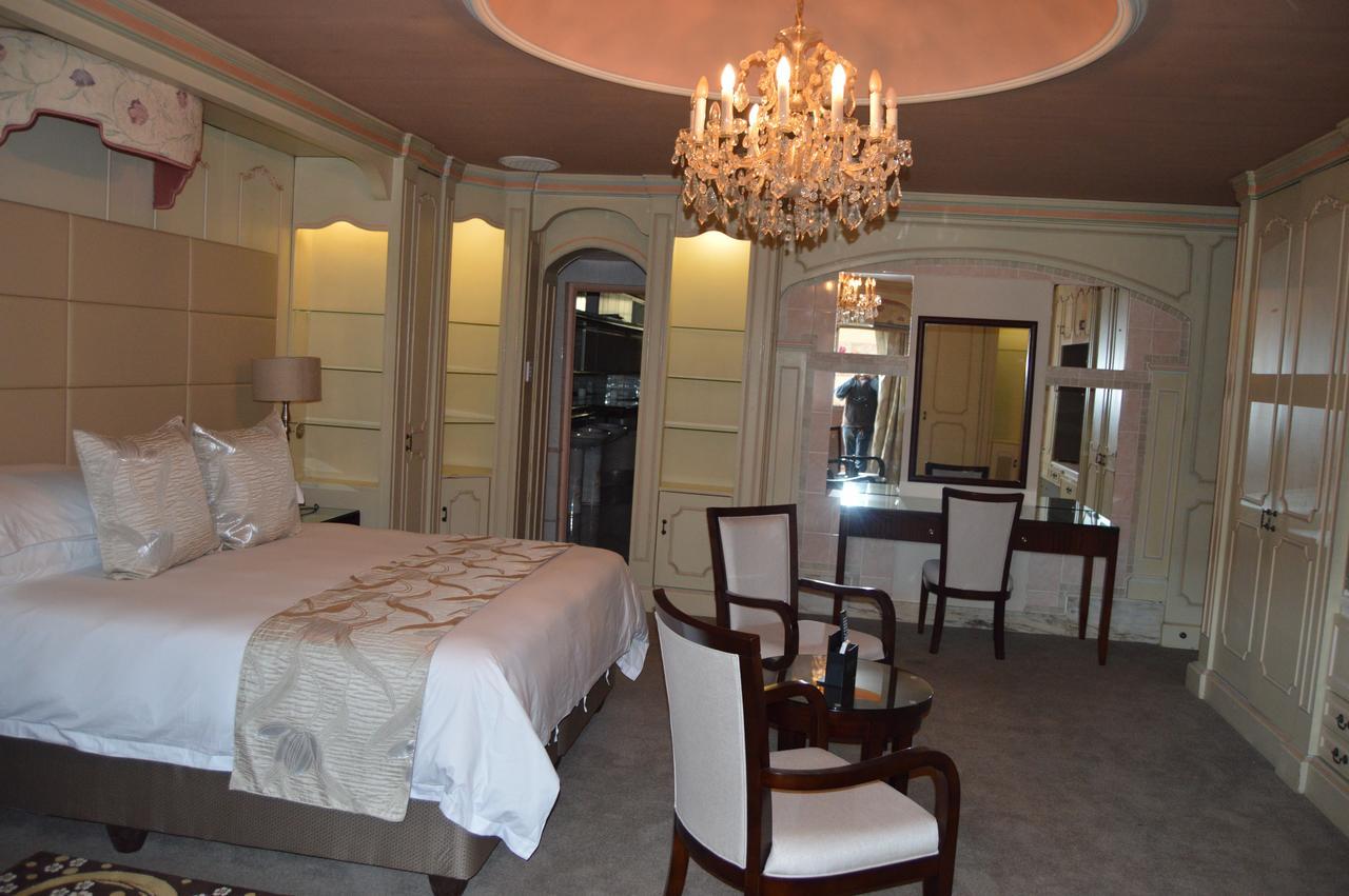 Airport Gardens Boutique Hotel Boksburg Luaran gambar
