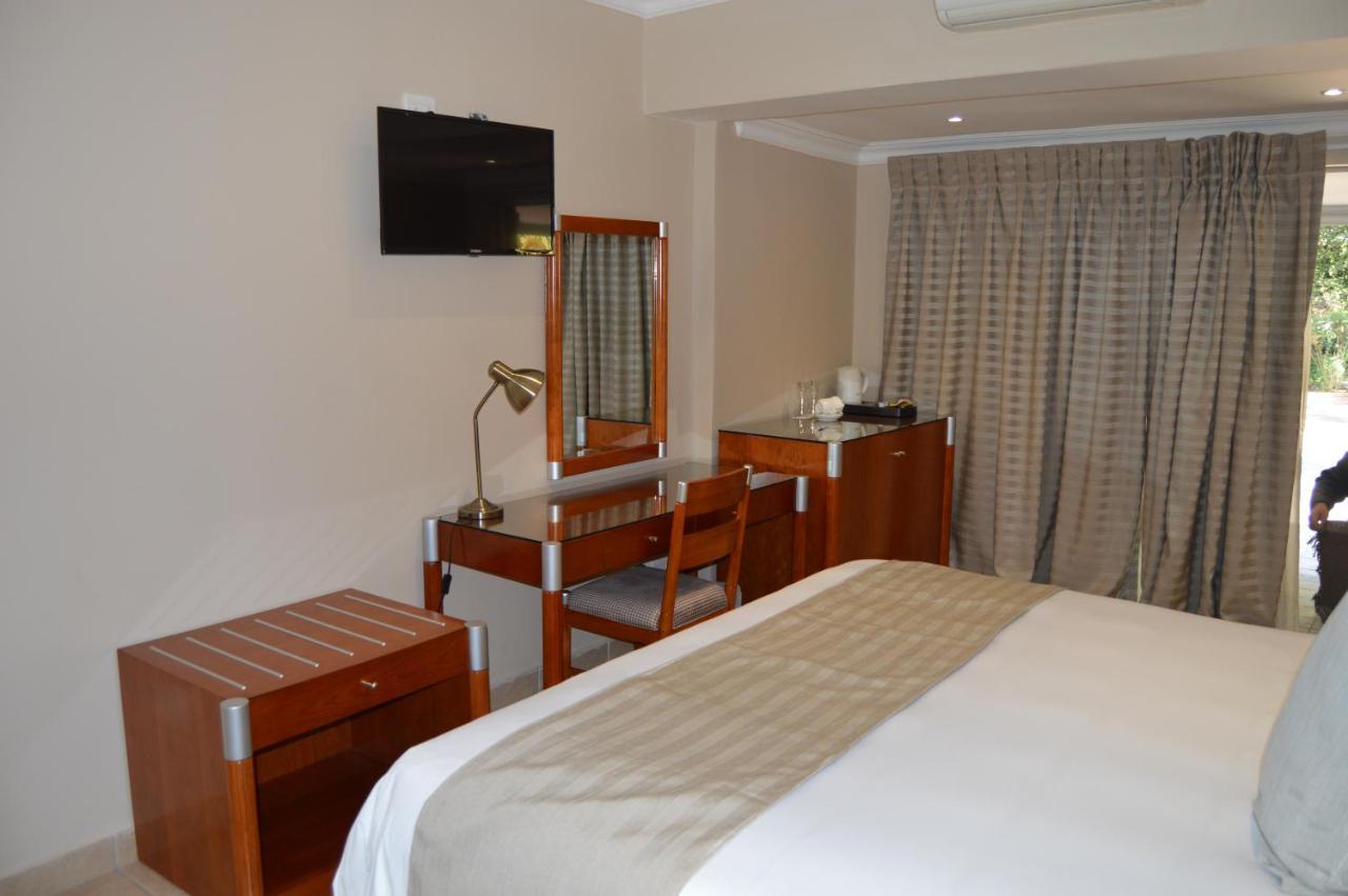 Airport Gardens Boutique Hotel Boksburg Luaran gambar