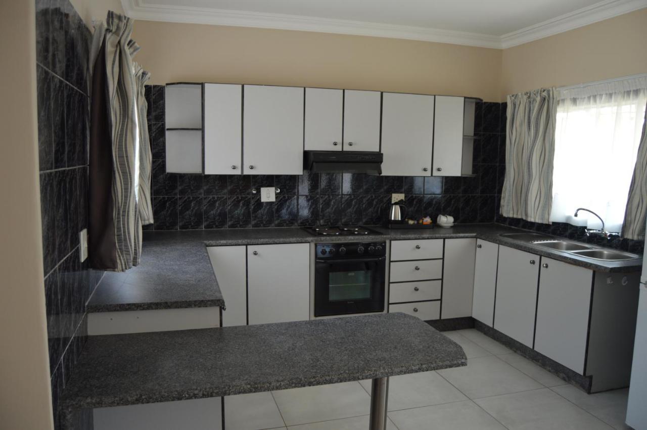 Airport Gardens Boutique Hotel Boksburg Luaran gambar