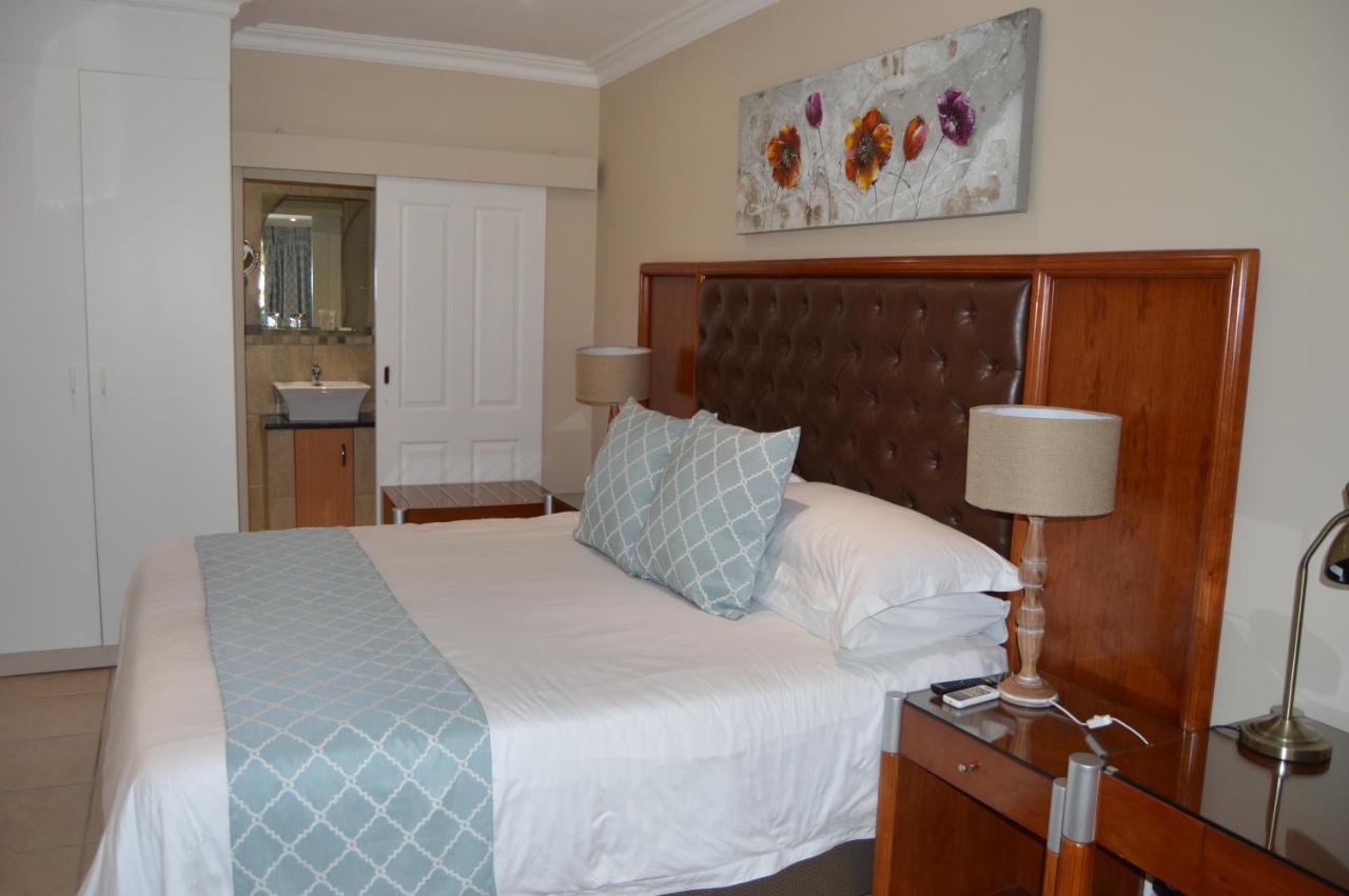 Airport Gardens Boutique Hotel Boksburg Luaran gambar