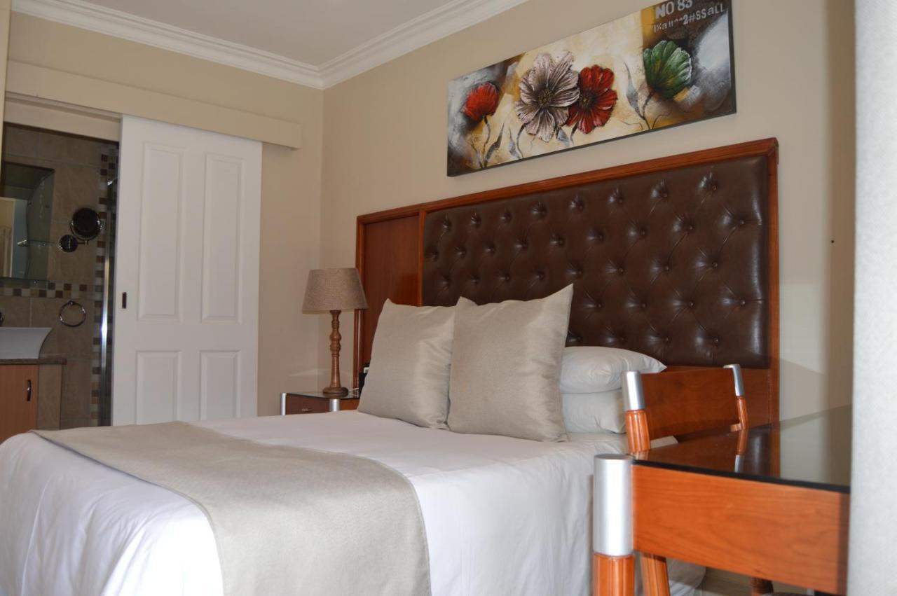 Airport Gardens Boutique Hotel Boksburg Luaran gambar