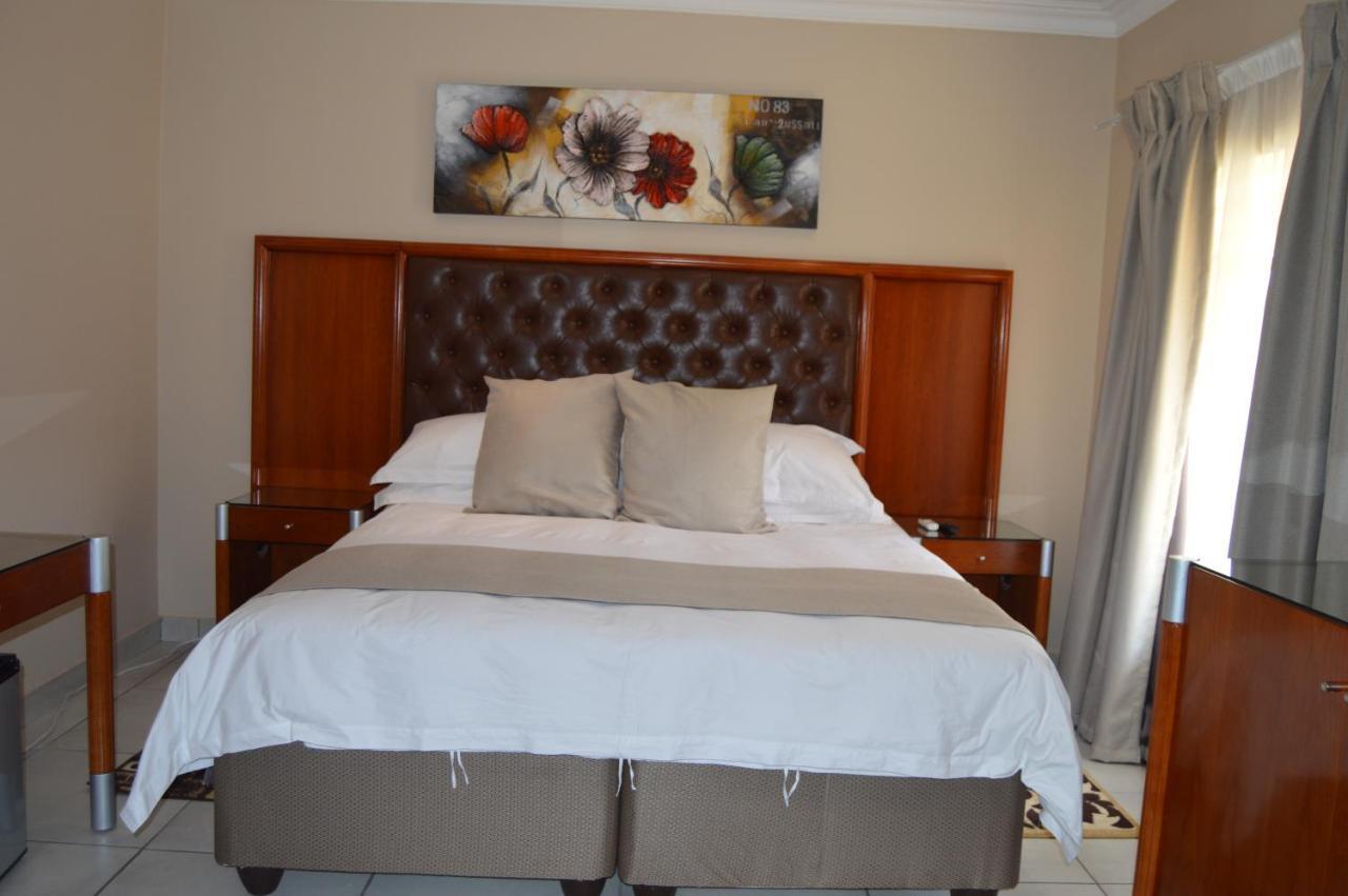Airport Gardens Boutique Hotel Boksburg Luaran gambar